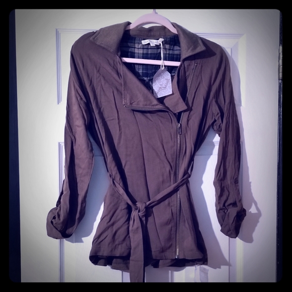 Hem and Thread Contrast Back Woven Jacket M - Picture 1 of 8